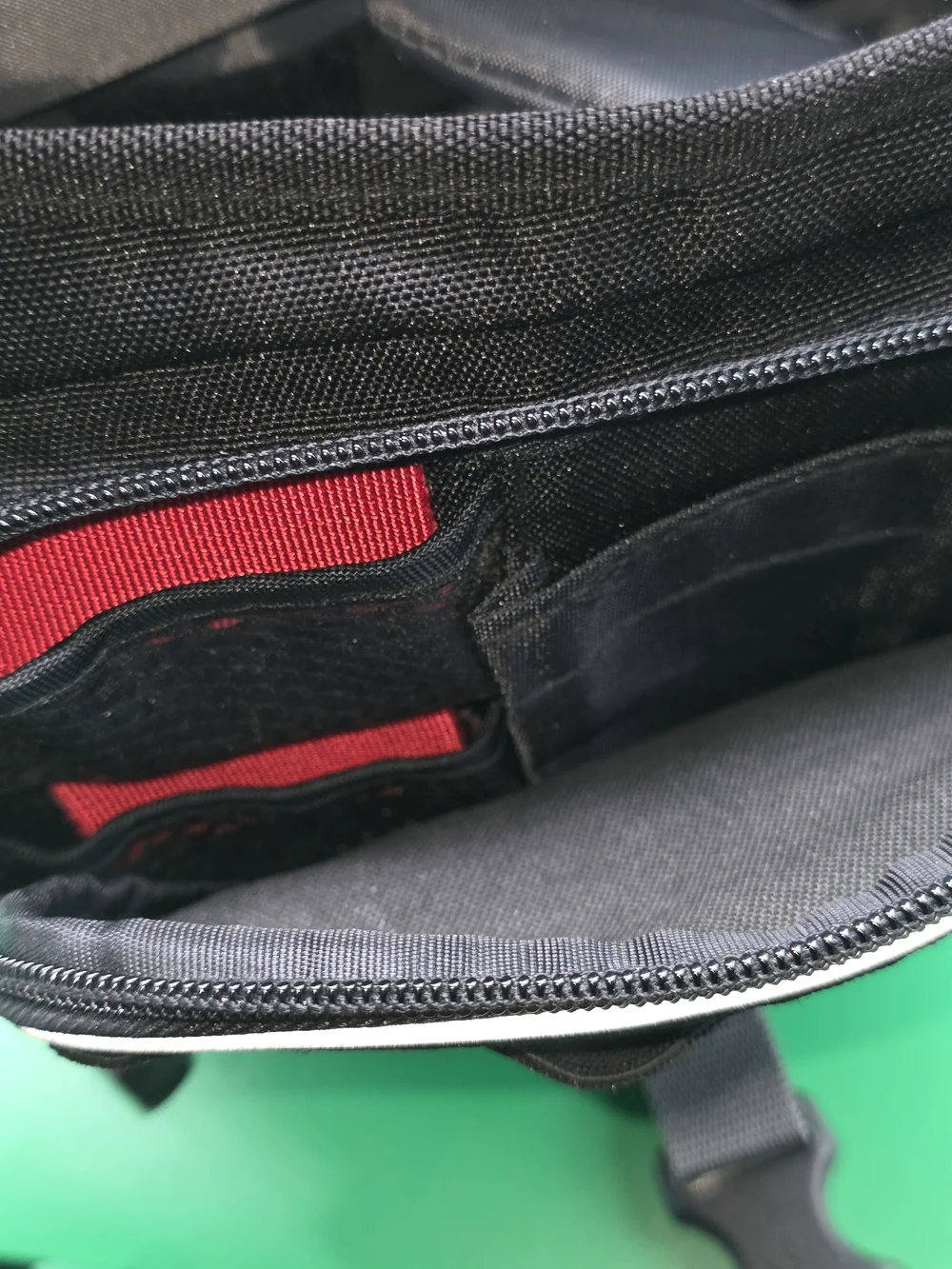 Tamrac velocity sling